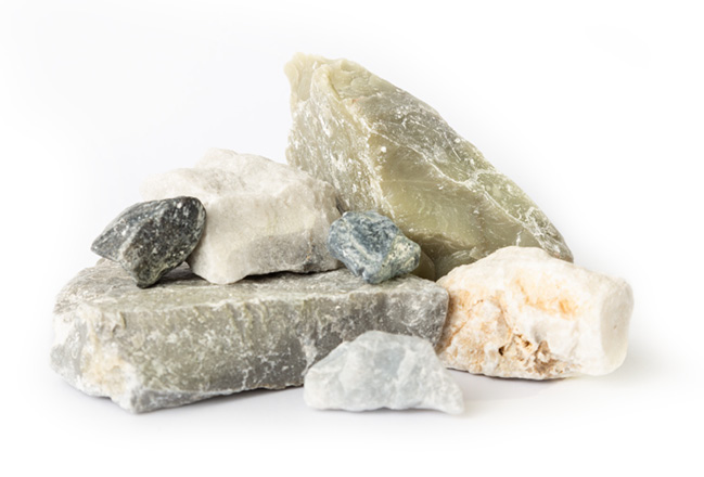 REDWAVE Mineraliensortierung Steine Haufen